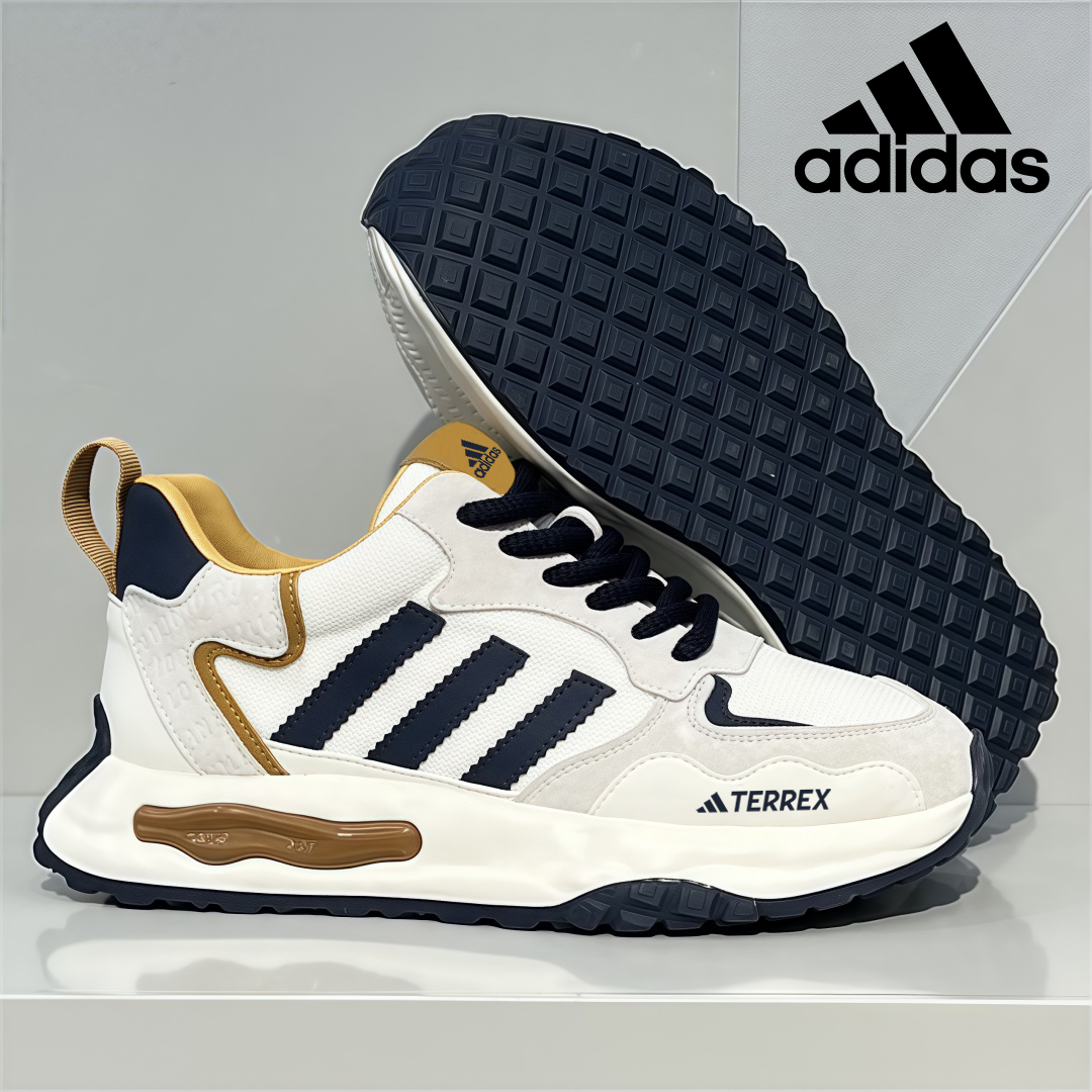 Pánske trekingové topánky Adidas Terrex - Nová kolekcia na letnú sezónu